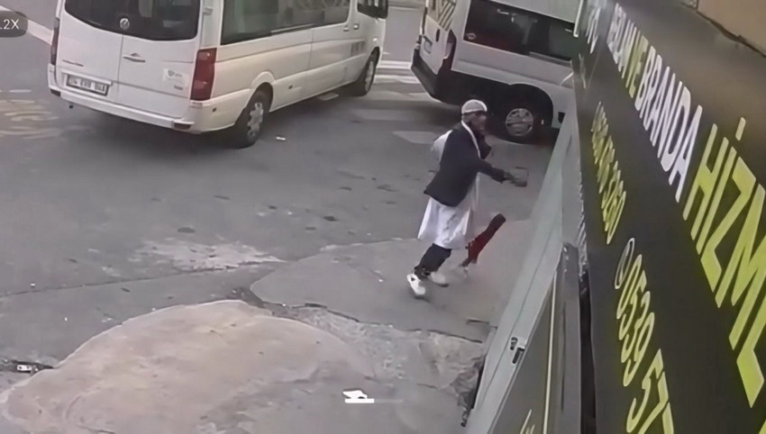 İstanbul'da Türk bayrağına çirkin saldırı! Suç kaydı kabarık çıktı! - Resim: 3