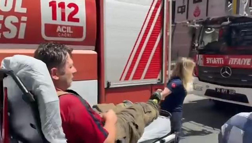 15 katlı binada kimyasal koku paniği: Çığlık çığlığa kendilerini dışarı attılar - Resim: 4