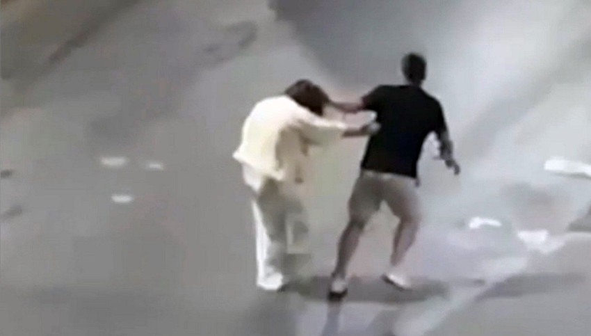 İstanbul'da sokak ortasında kadına şiddet kamerada - Resim: 4