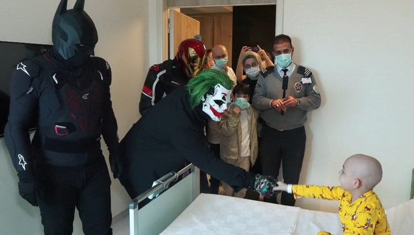 Lösemi hastası minik Zeyd'in en büyük hayaliydi; süper kahramanlar onun için geldi! - Resim: 4