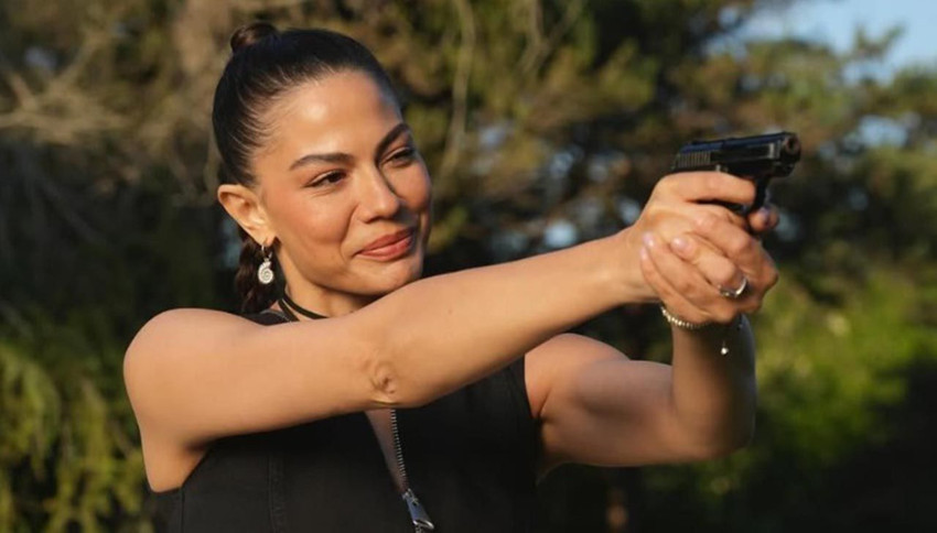 Eşref Rüya'nın Nisan'ı Demet Özdemir'in ''sezon finali'' pozları olay oldu - Resim: 2