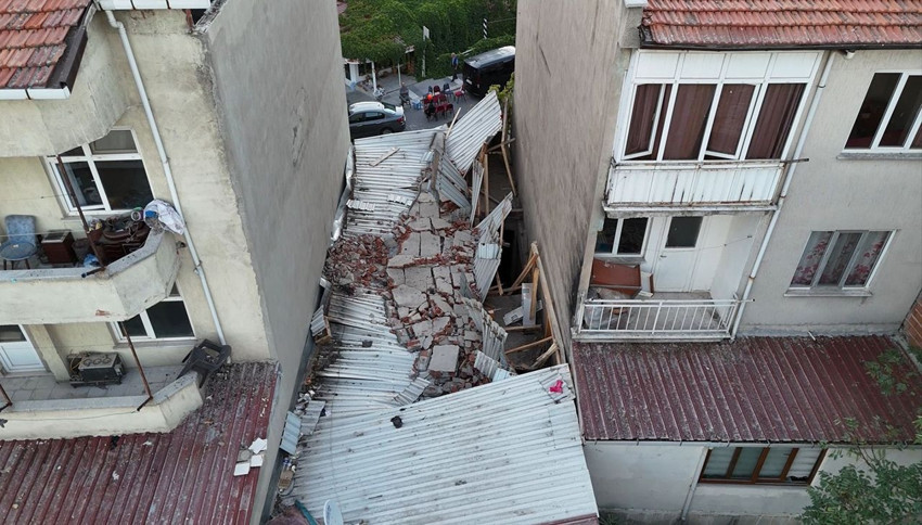 Balıkesir'deki 6,1'lik yıkım havadan görüntülendi - Resim: 4