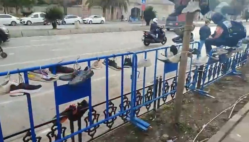 Saraçhane'de sabah saatlerinde herkesi şaşırtan manzara: Her yer ayakkabı, her yer bot - Resim: 1