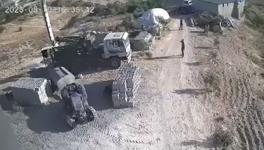 Akrabalar arasında kanlı arazi savaşı kamerada: Ölü ve yaralılar var - Resim: 3