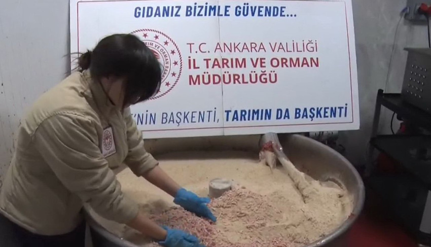 Mide bulandıran operasyon kamerada: Bakın vatandaşa ne yedireceklerdi - Resim: 2