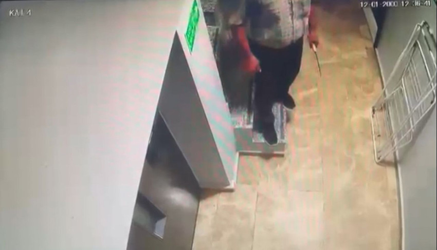 Boşanma aşamasındaki eşini ve sevgilisi olduğu iddia edilen kişiyi otelde basıp dehşet saçtı - Resim: 1