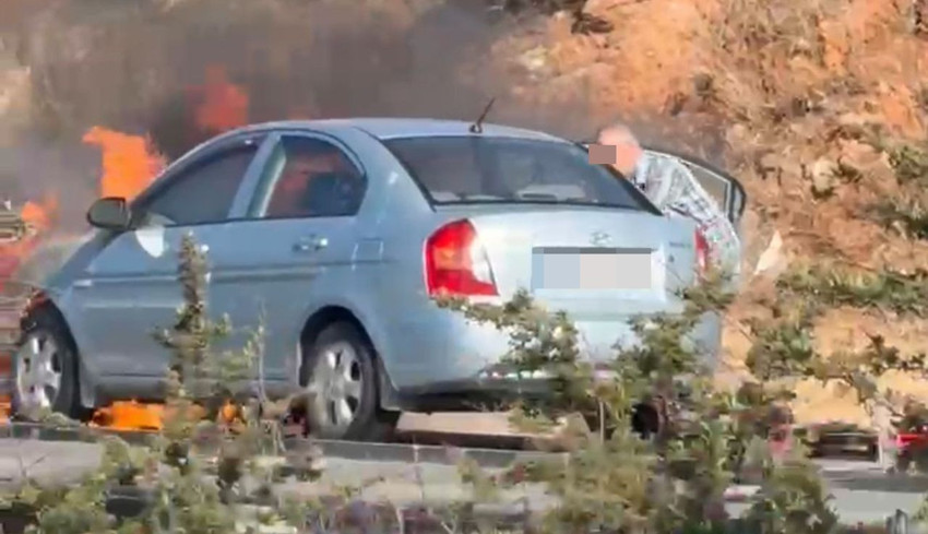 Otoyolda korku dolu anlar: Araç bir anda alev topuna döndü, 1 araç bile durmadı - Resim: 3