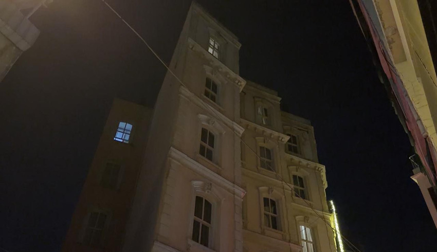 İstanbul'un kalbi Galata'da korkunç olay: Otelin terasından düşerek can verdi - Resim: 3