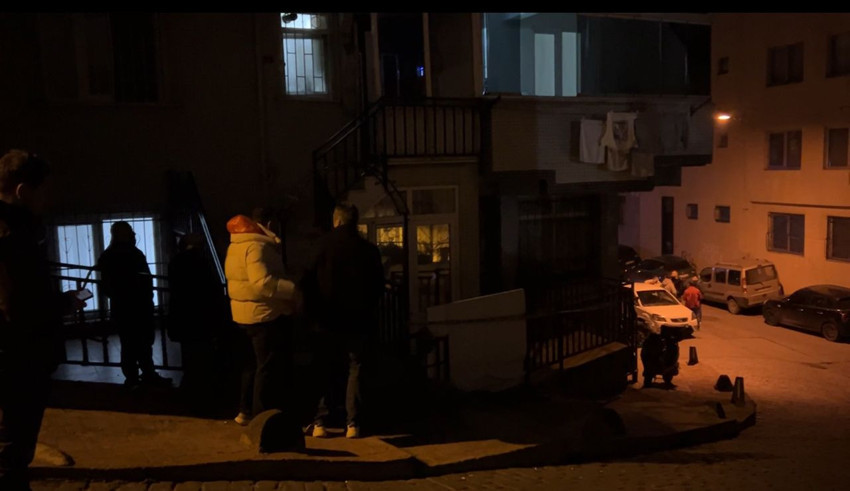 Çocuğunu öldürüp intihar etti, cansız bedenlerini ise yeğeni buldu - Resim: 2