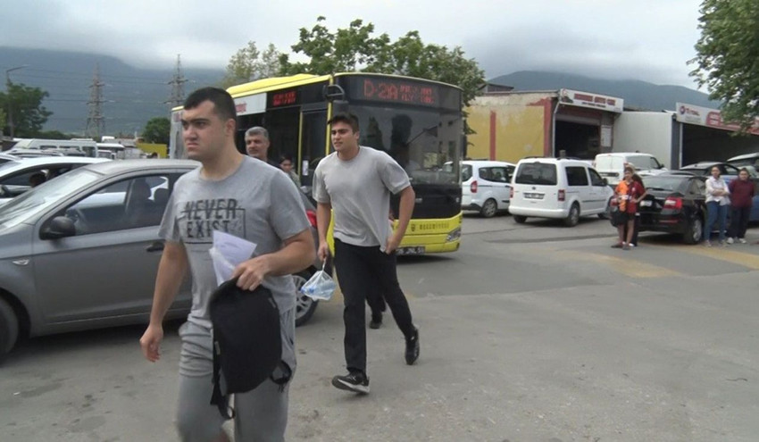 Otobüs şoförü YKS öğrencilerinin hayatını böyle kurtardı - Resim: 3