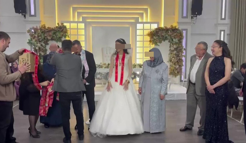 Düğünde damada para ya da altın yerine taktılar, damat da afiyetle yedi! - Resim: 2