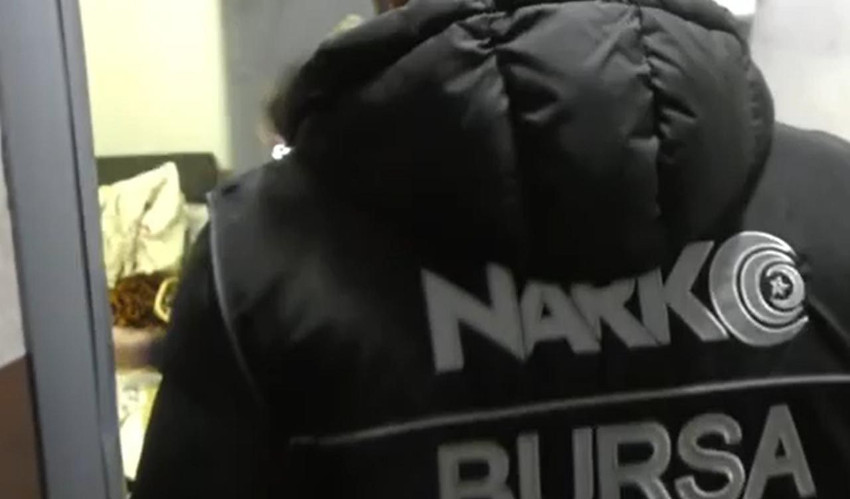 3 ilde zehir satıcılarına eş zamanlı operasyon: Milyonlarca liralık mal varlıklarına el konuldu - Resim: 1