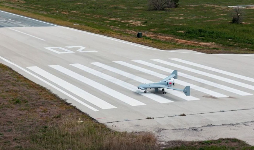 Türkiye'nin yerli kamikaza İHA'larından gövde gösterisi: 5'li sürü otonom olarak havalandı! - Resim: 3