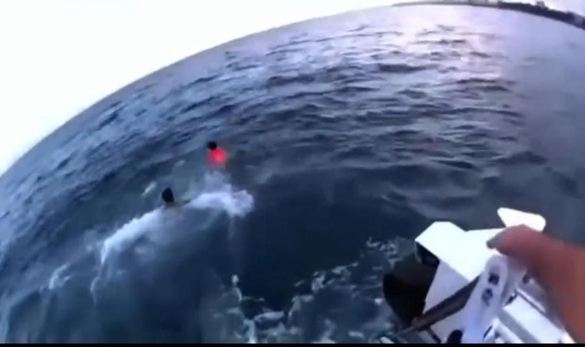 6 yaşındaki minik çocuk tam bin 200 metre açıkta kurtarıldı - Resim: 1