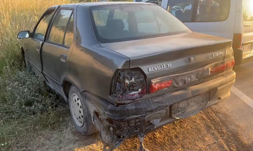 Ormanda çıkan yangın mahalleye sıçradı: Yanan evler var! - Resim: 3