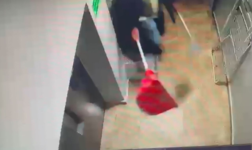 Boşanma aşamasındaki eşini ve sevgilisi olduğu iddia edilen kişiyi otelde basıp dehşet saçtı - Resim: 4