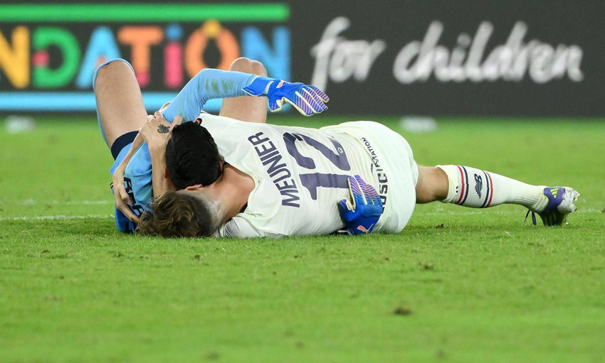 Avrupa Ligi'nde Berke Özer rüzgarı! 3 penaltı kurtararak inanılmazı başardı - Resim: 4