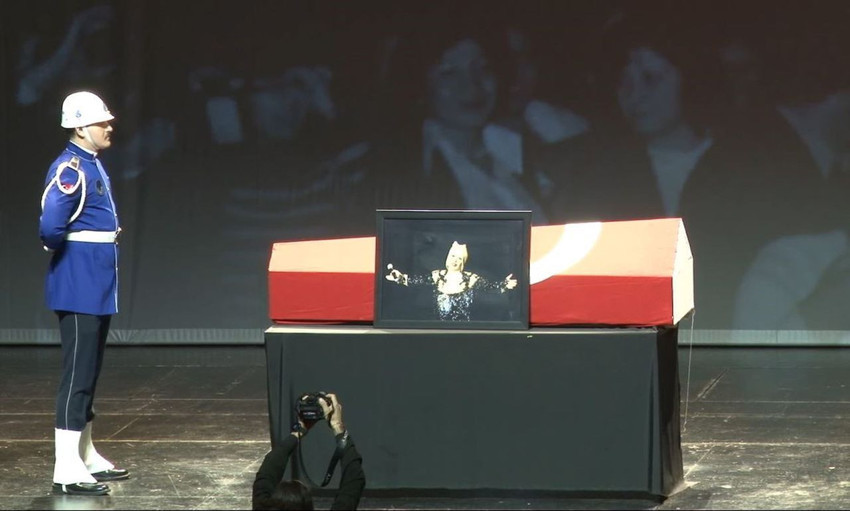 Cenazesi Türkiye'ye getirilen Muazzez Abacı'ya son veda... - Resim: 1