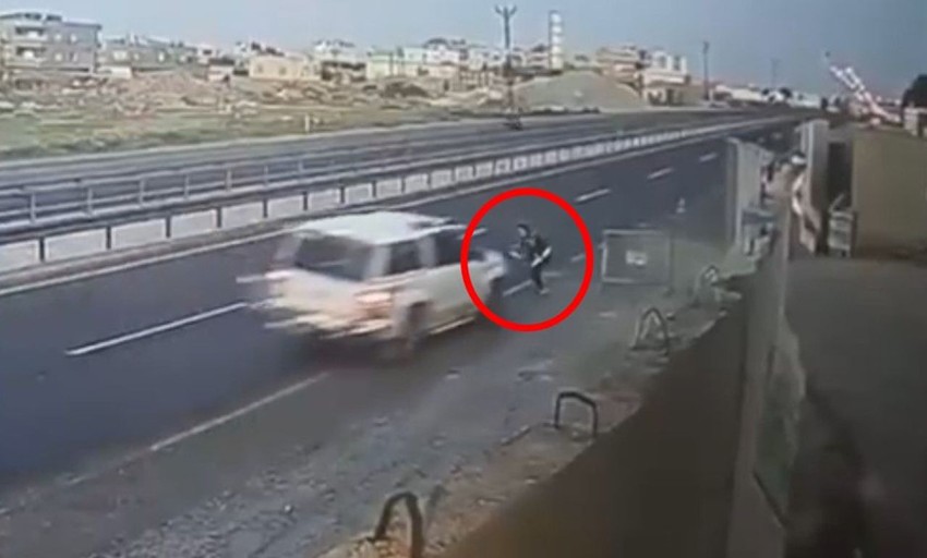 ''Dur'' ihtarına uymayan trafik canavarı polise çarpıp yaraladı - Resim: 1