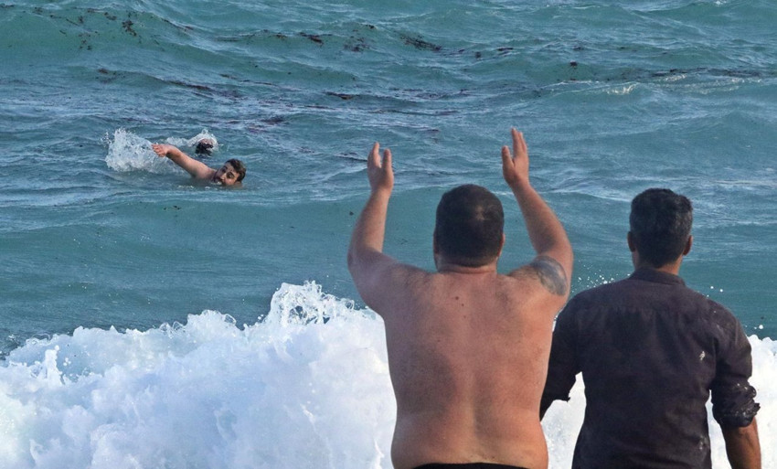 Türkiye'nin dünyaca ünlü sahilinde can pazarı: 3 kuzenden 2'si kurtarıldı 1'i boğularak can verdi! - Resim: 2
