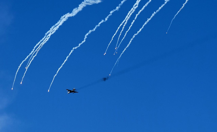 Türkiye'nin gururu HÜRKUŞ ilk kez 1 tonluk bomba attı - Resim: 3