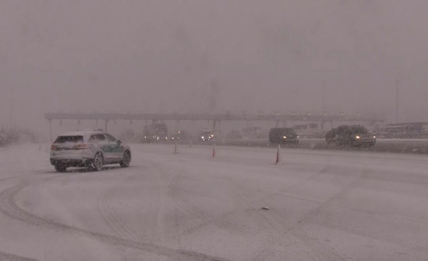 Görüntüler İstanbul'dan: Kuzey Marmara Otoyolu'na çığ düştü! - Resim: 1