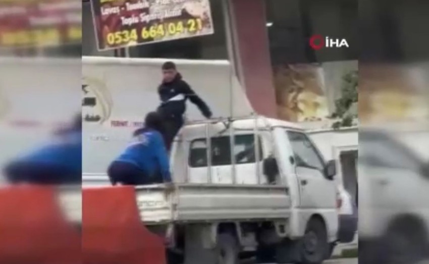Market çalışanı genç kadının hırsızlara karşı ''ölümüne'' müdahalesi kamerada - Resim: 1