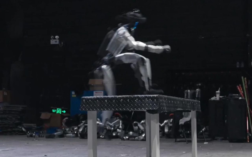 Çin'in insansı robotlarının marifetleri dünyanın ağzını açık bıraktı - Resim: 3