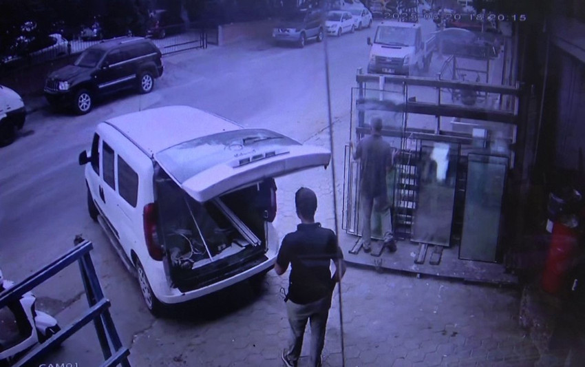 5 bin TL için akılalmaz dolandırıcılık anı kamerada - Resim: 3