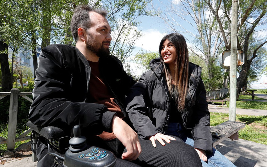 Okul yıllarında başlayan arkadaşlıkları ''engel'' tanımayan bir aşka dönüştü - Resim: 2