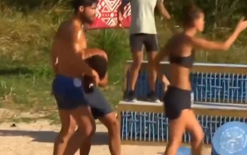 Survivor'da oyunu kaybeden kadın yarışmacı, rakibine kafa atıp burnunu kırdı - Resim: 5