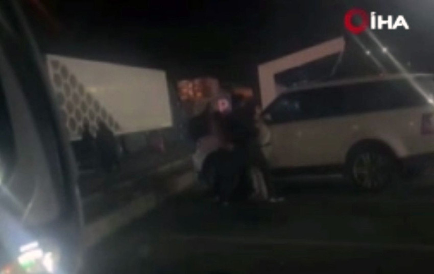 İstanbul'daki dinlenme tesisinde yaşandı... Bir yolcuyu döve döve otobüsten attılar - Resim: 3