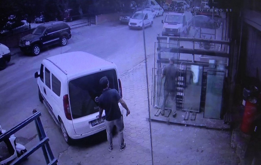 5 bin TL için akılalmaz dolandırıcılık anı kamerada - Resim: 4