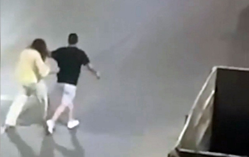 İstanbul'da sokak ortasında kadına şiddet kamerada - Resim: 3