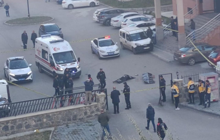 Daha önce de şiddet uygulayıp cezaevine girmiş... Sokak ortasında kovaladığı genç kadını katletti - Resim: 4