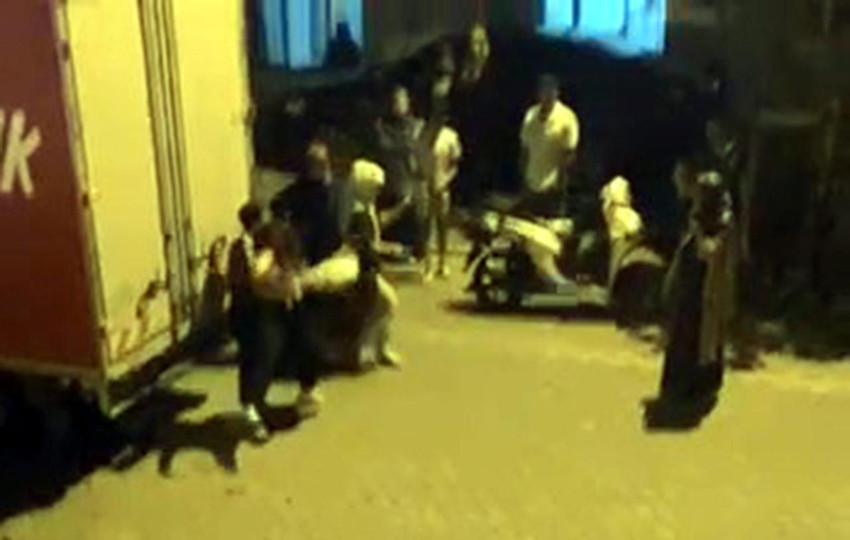 Genç kızların sosyal medyada başlayan kavgası sokağa taştı - Resim: 2