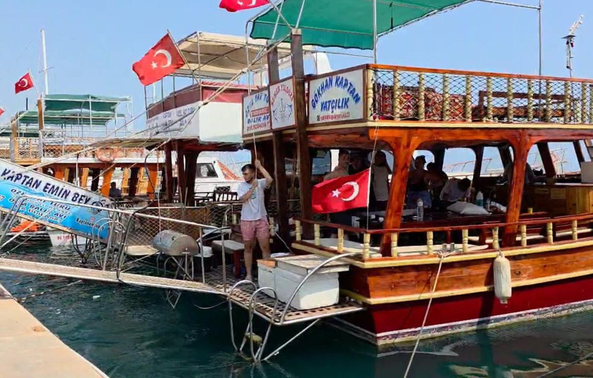 Balıkçıların paylaştığı görüntüler ortalığı karıştırdı! Rezervasyonlar bir bir iptal edildi - Resim: 2