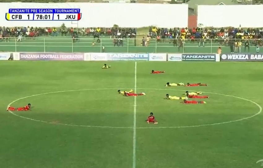 Futbol maçında akılalmaz olay: Herkes kendini yere attı - Resim: 4