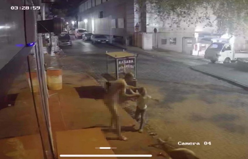 Sokak ortasında eşini öldürdü, 8 yaşındaki kızını defalarca bıçakladı - Resim: 3