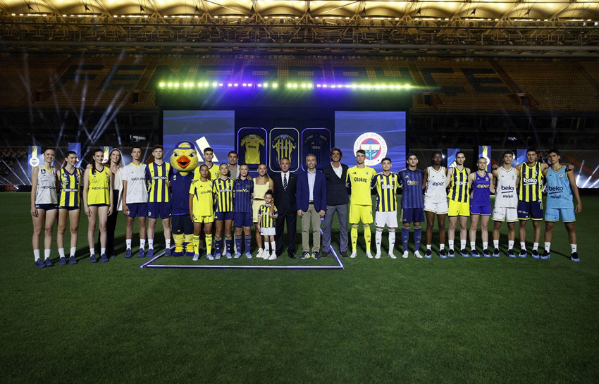 Fenerbahçe'nin yeni sezon formaları tanıtıldı - Resim: 1