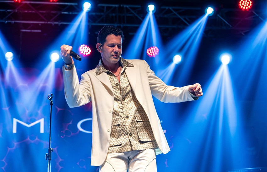 Sempatik sanatçı Keremcem sevgilisiyle sosyal medyada aşka geldi - Resim: 2