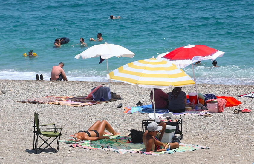 Deniz sonrası yaz tatilini kabusa çeviren kaşıntıların nedeni belli oldu - Resim: 1