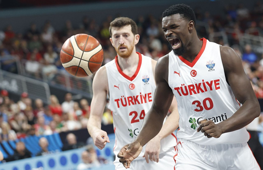 12 Dev Adam'ın EuroBasket 2025 yarı finalindeki rakibi belli oldu - Resim: 2