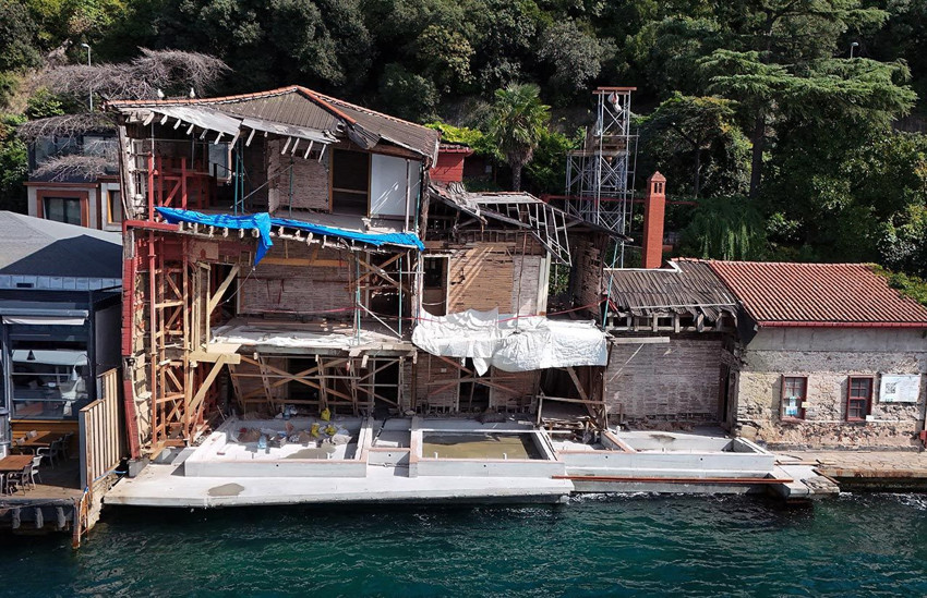 İstanbul Boğazı'nda geminin yıktığı 346 yıllık yalının son hali görüntülendi - Resim: 1