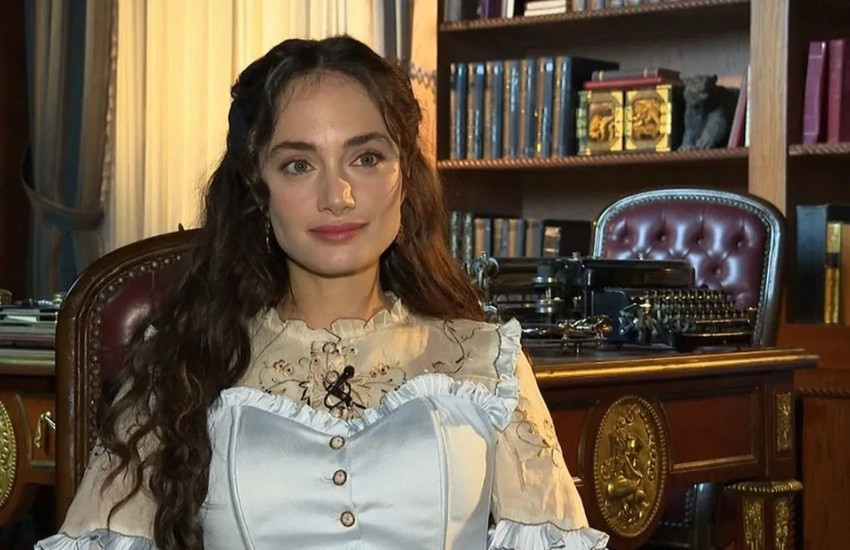 Şakir Paşa Ailesi'nin Aniesi'si Denise Capezza, Alesta dizisine transfer oldu - Resim: 3