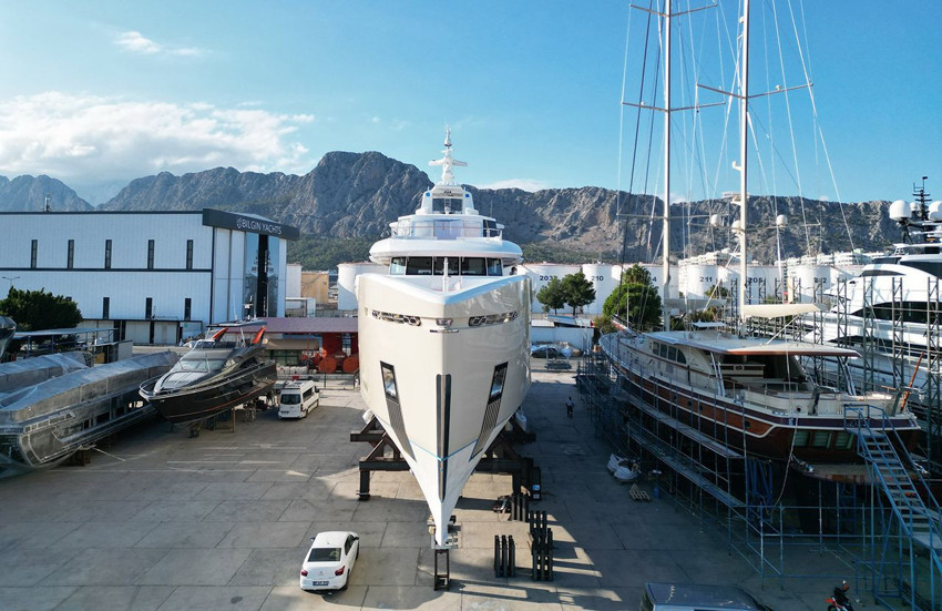 Dünya jet sosyetesinin süper lüks yatları işte burada üretiliyor - Resim: 2