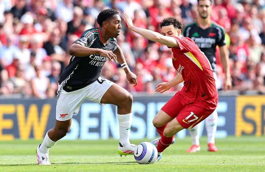 Liverpool ile Arsenal gol olup yağdı - Resim: 2