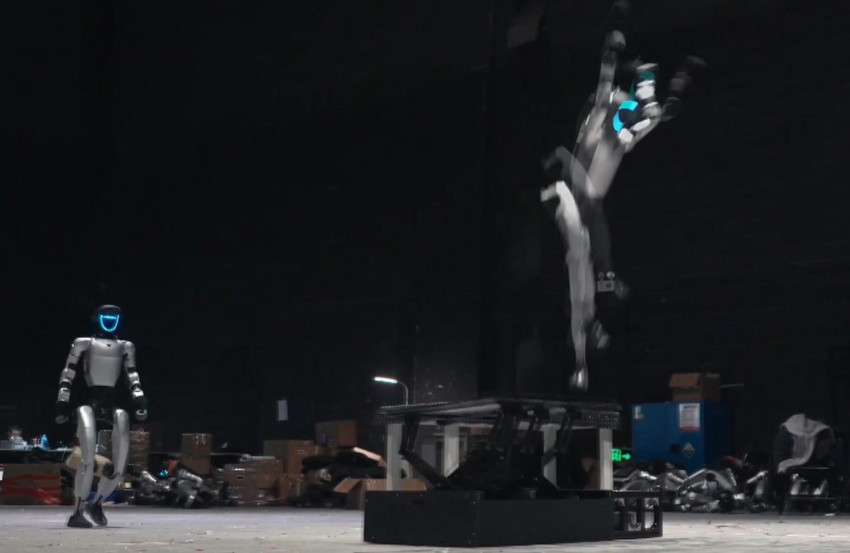 Çin'in insansı robotlarının marifetleri dünyanın ağzını açık bıraktı - Resim: 2