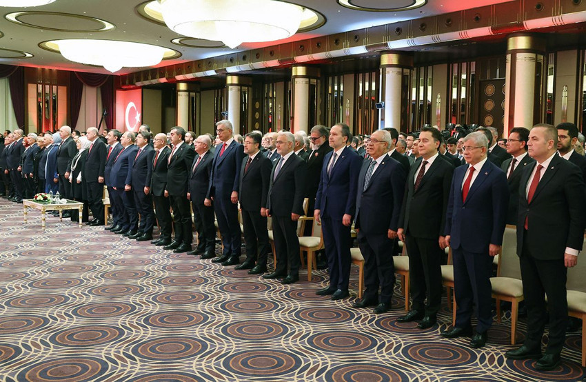 Bahçeli Anıtkabir'in ardından Cumhurbaşkanlığı Külliyesi'ndeki resepsiyonda da yoktu - Resim: 3