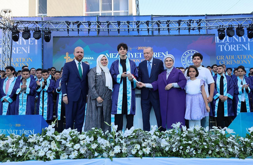 Erdoğan ailesinin gurur günü: Torununa diplomasını kendi elleriyle verdi - Resim: 3